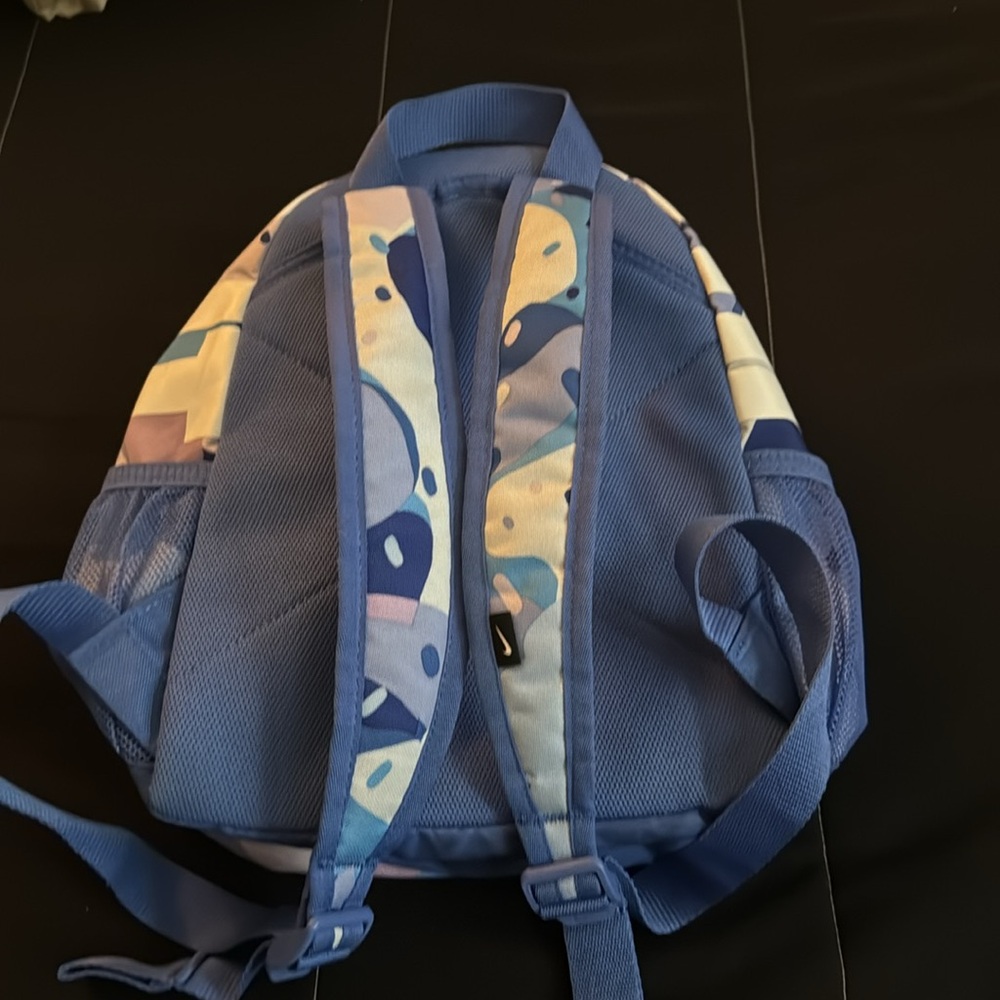 Nike Mini Backpack - Picture 5 of 5